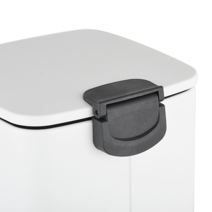 Відро для сміття з плавним закриттям квадратне Zerix Kubix-TC0106 White 6 л (колір білий) (ZX6109)