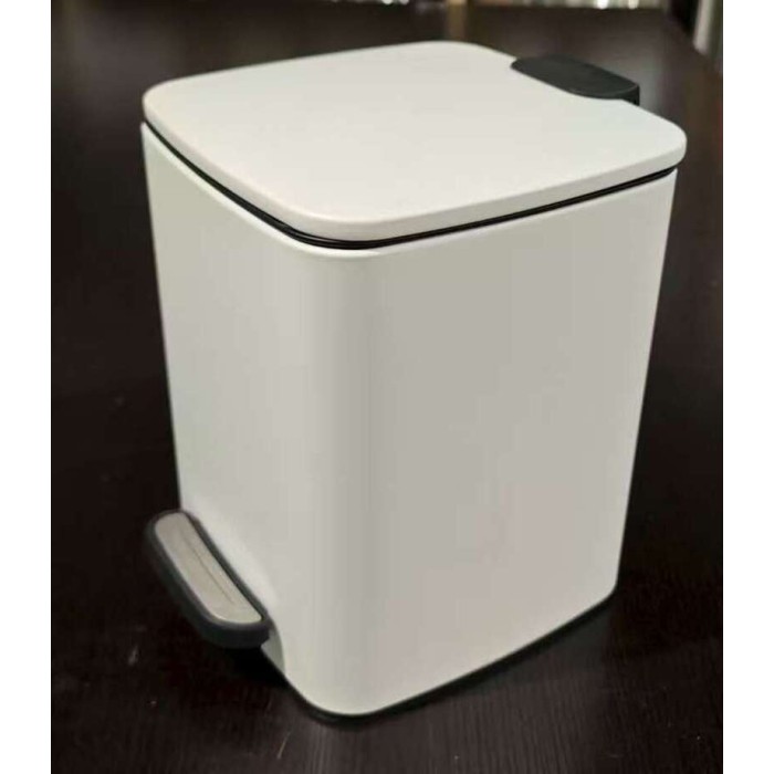 Відро для сміття з плавним закриттям квадратне Zerix Kubix-TC0106 White 6 л (колір білий) (ZX6109)