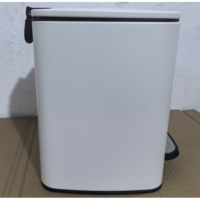 Відро для сміття з плавним закриттям квадратне Zerix Kubix-TC0106 White 6 л (колір білий) (ZX6109)