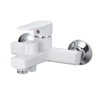 PLAMIX OSCAR-009 EURO SET WHITE Змішувач для ванни(зі шлангом,лійкою та кроншт.)(Кол.білий)(24шт/ящ)